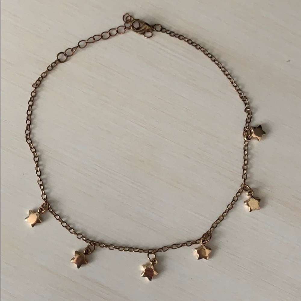 Gold star necklace